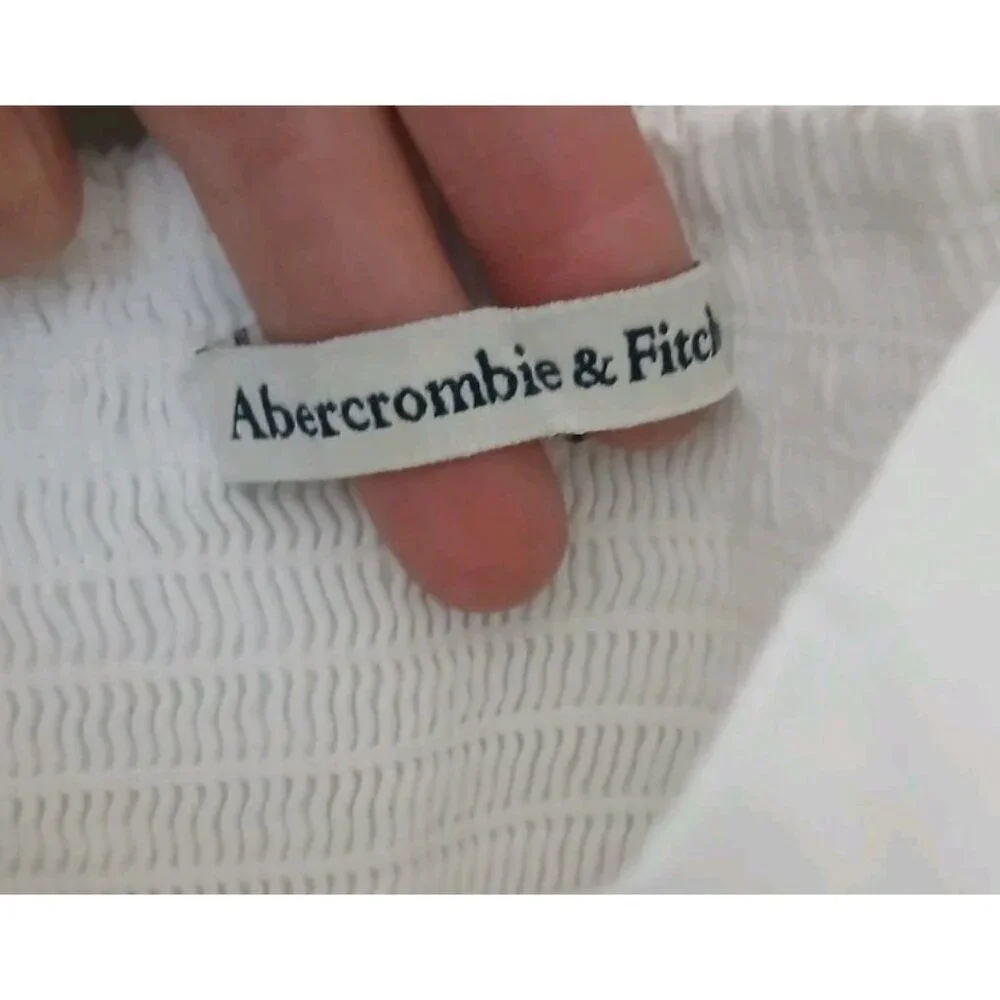 Abercrombie & Fitch Smocked Puff Sleeve Crop Top